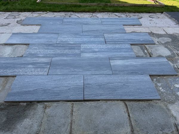 Pietra Di Vals Porcelain Patio Tiles plus border - Main image