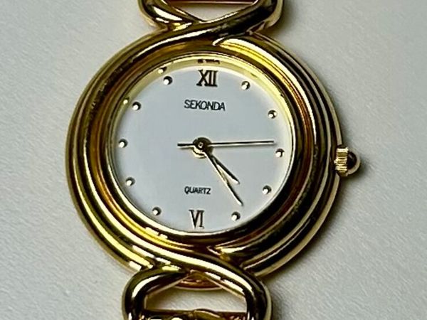 Ladies vintage Seconda watch new battery - Main image