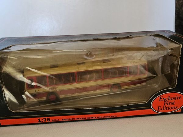 Corgi Bus - Main image