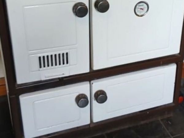 Stanley Super 90 Solid Range Cooker - Main image