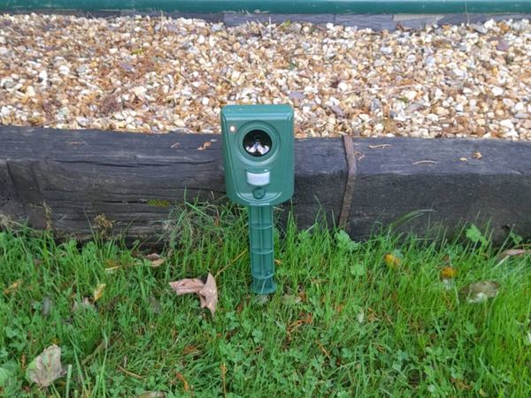 Cat Deterrent Sonic Noise Emitter - Main image