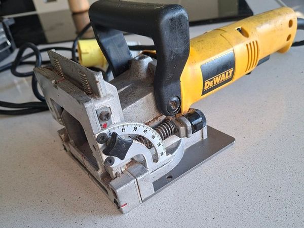 DeWalt DW682K 110V Biscuit Joiner with Case - Main image