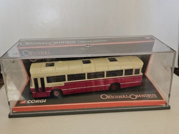 Corgi Bus - Main image