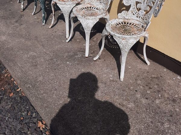 Antique chairs - Main image