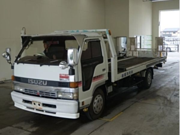 1992 Isuzu Elf 4.3 Diesel Recovery Truck - Main image