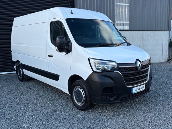2021(212) Renault Master 121kms MWB No VAT - Main image