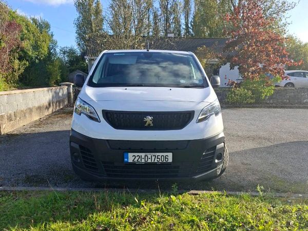 RARE 75 kw ePartner Van SOH 90.2 Long Range 280km - Main image