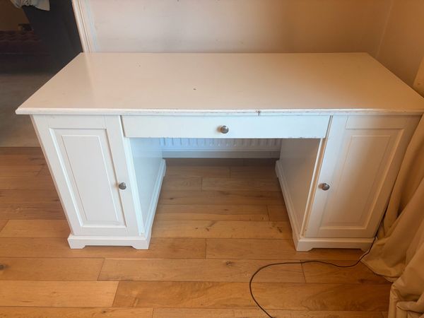 Work table - Main image