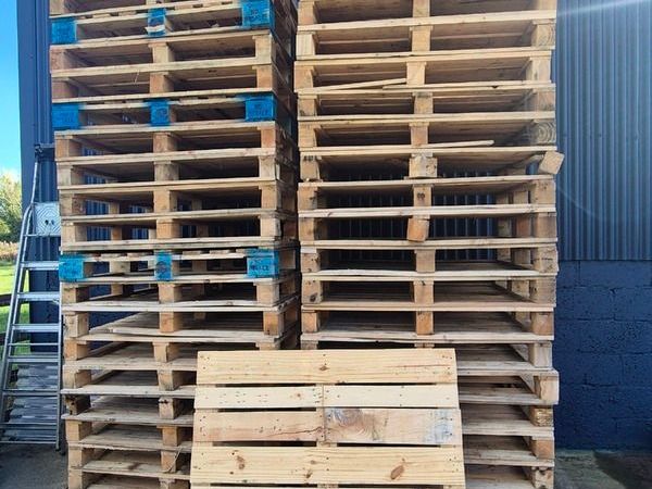 Wooden shipping pallets - various available - Main image