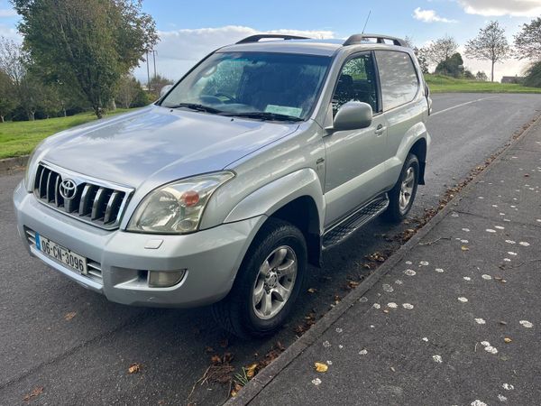 06 TOYOTA LANDCRUISER SWB - Main image