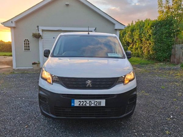 PEUGEOT PARTNER 2022 - Main image