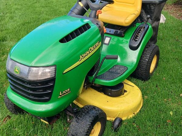 John Deere Lawnmower - Main image