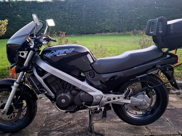 HONDA NTV 650 1995 - Main image