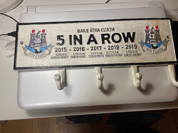 CAST IRON DUBLIN SPORTS SIGN - Main image