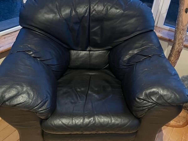2 x Black Leather armchairs - Main image