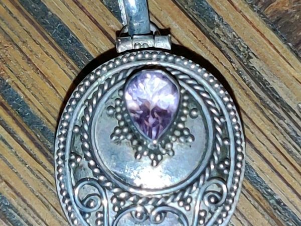 HUGE OVAL AMETHYST, 925 Silver Pendant Or Pill Box - Main image
