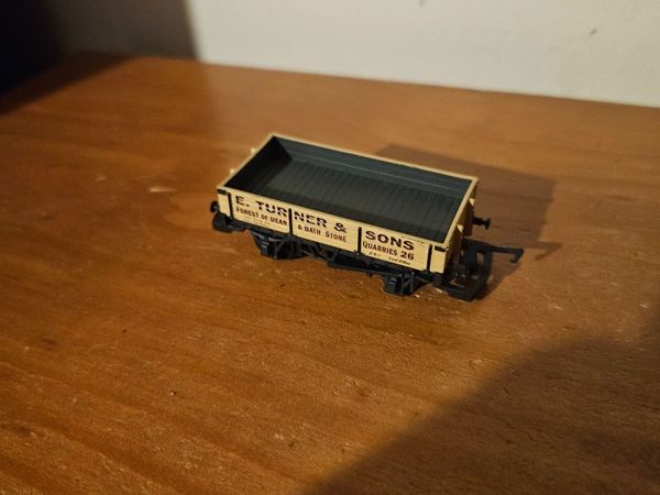 Hornby Lima OO Gauge Wagon - Main image