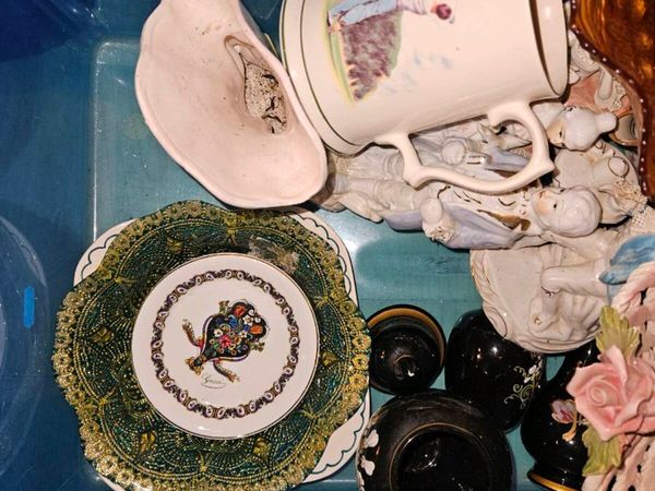 3 Boxes of Ornaments/Bricabrac - Main image