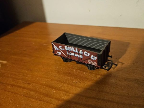 Hornby Lima OO Gauge Wagon - Main image