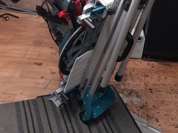 Bosch mitre saw new. 240v - Main image