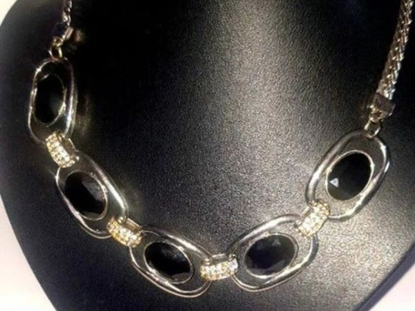 Vintage Black Oval Statement Necklace (Adjustable) - Main image