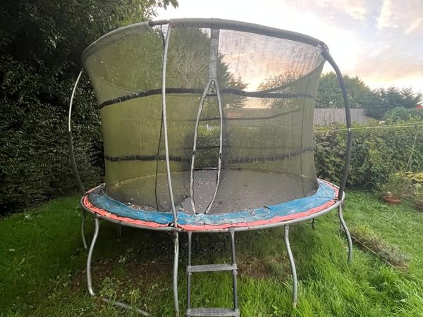 Large Jump Power trampoline in used condition - Main image