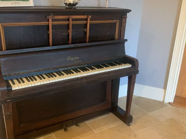 Free to takeaway Piano - Main image