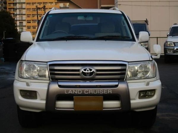TOYOTA LAND CRUISER 100 VX LIMITED 4.2 Diesel - Main image
