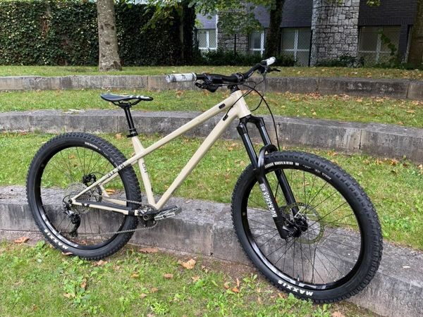 Commencal Meta - Main image
