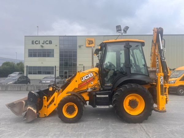 2023 JCB 3CX PLUS, 3727 HOURS, DIGGER - Main image