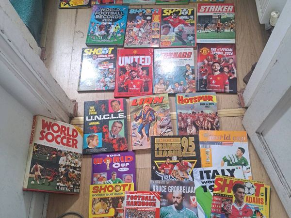Comics annuals soccer books and other collectables - Main image
