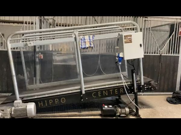 Hippo Centre Incline Treadmill - excellent conditi - Main image