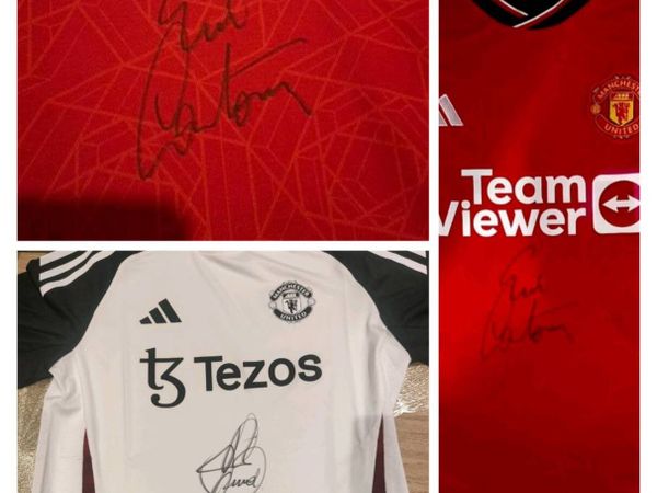 Manchester United signed jerseys - Main image