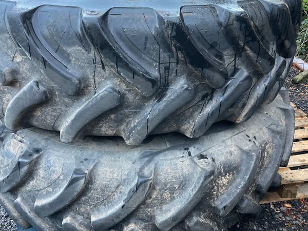 Cultor 520/85 Tyres & Rims - Main image