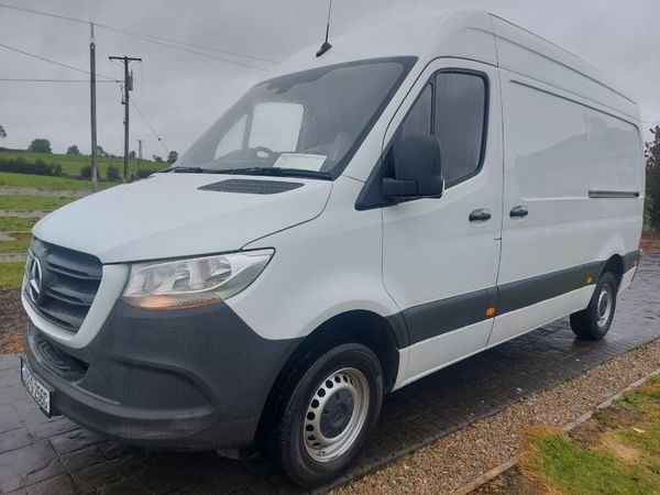 MERCEDES-BENZ SPRINTER 232' RWD - MWB - Main image