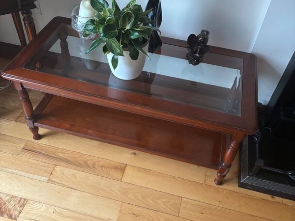 Solid wooden coffee table with glass top - Main image