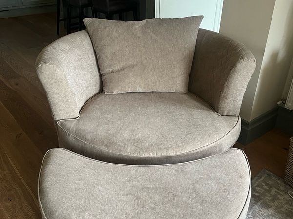 Large Swivel Chair for sale - Main image