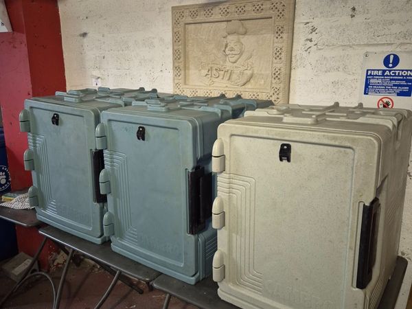 4 x Cambro Insulated Food Carriers - Main image