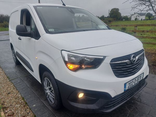 OPEL COMBO 202' 1.5 DSL - Main image