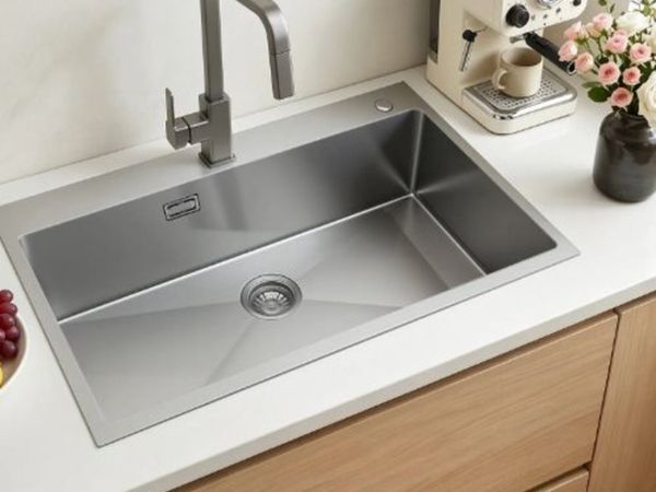 85cm Kitchen Top Mount Single Bowl Sinks, Stainles - Main image