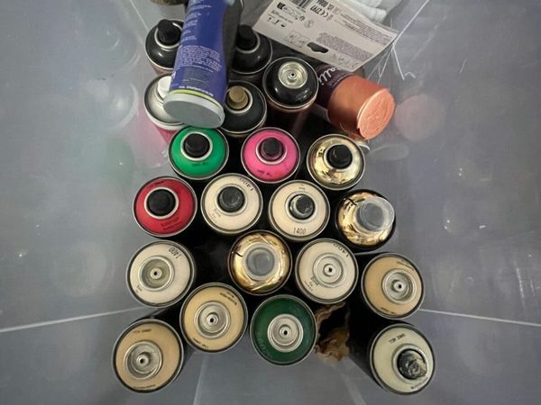 Set-Building, Fixings, Paint & Consumables Lot - Main image