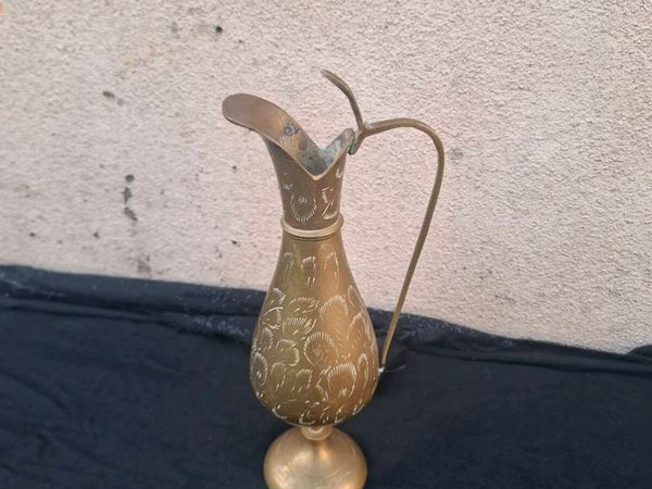Brass jug - Main image