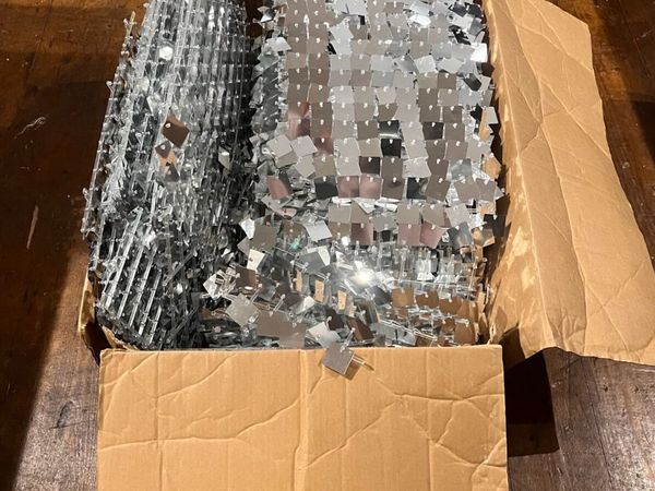 60 Silver Clip-Together Shimmer Wall Panels - Main image
