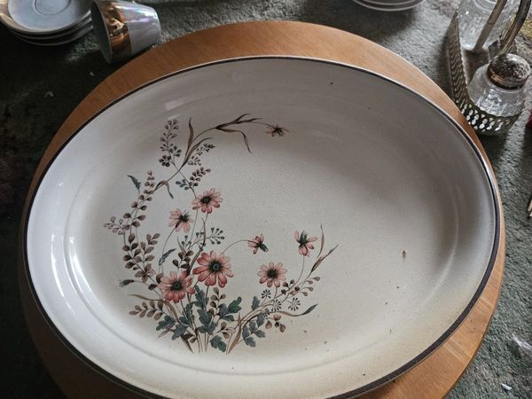 Vintage Arklow Pottery Plate - Main image