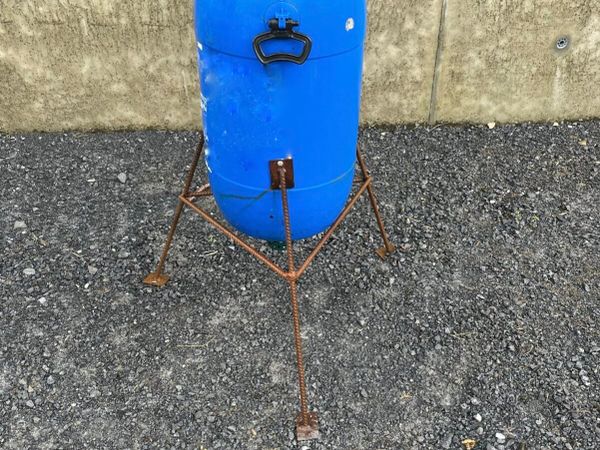 Pheasant feeders - Main image
