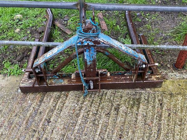 Sprayer bale handler and spike and roller - Main image
