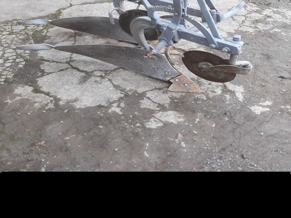 Ferguson two furrow plough - Main image