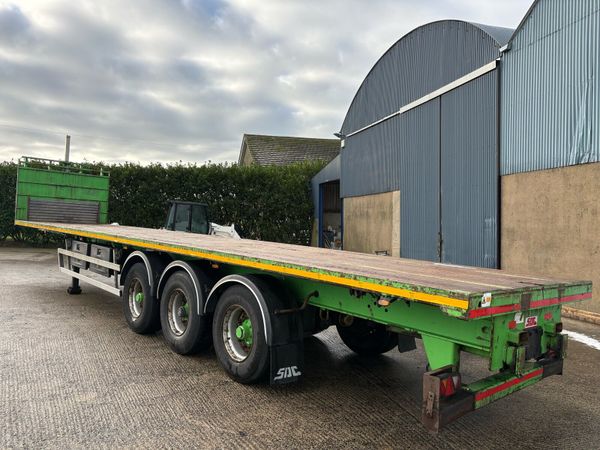 2016 SDC 13.6MT Triaxle Flatbed Moffett Trailer - Main image