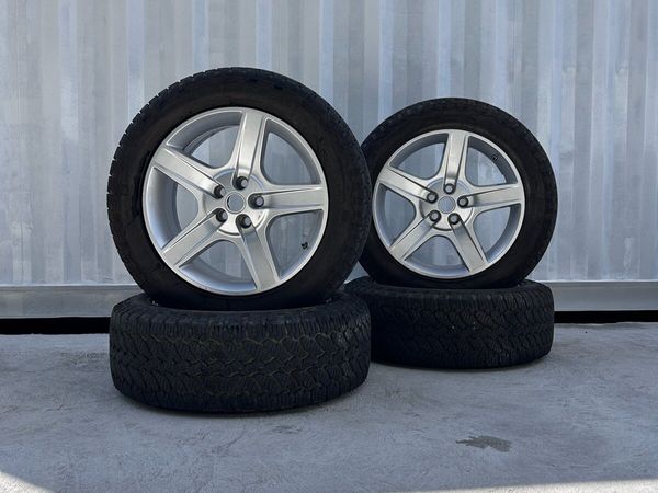 Genuine Land Rover Defender Sport 20” Alloy Wheels - Main image