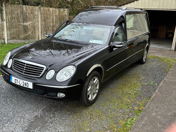 **2007 Mercedes Hearse 1.9 Petrol ** - Main image